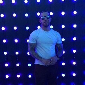 Meet your Posher, Johanson